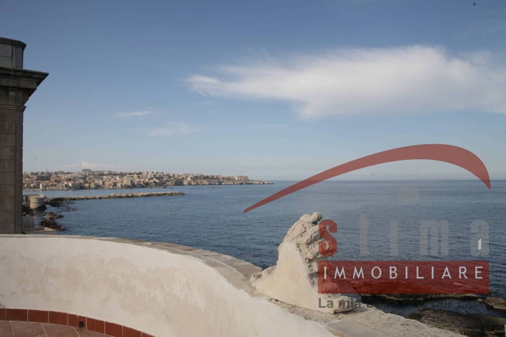 appartamento in vendita a Siracusa in zona Isola Ortigia