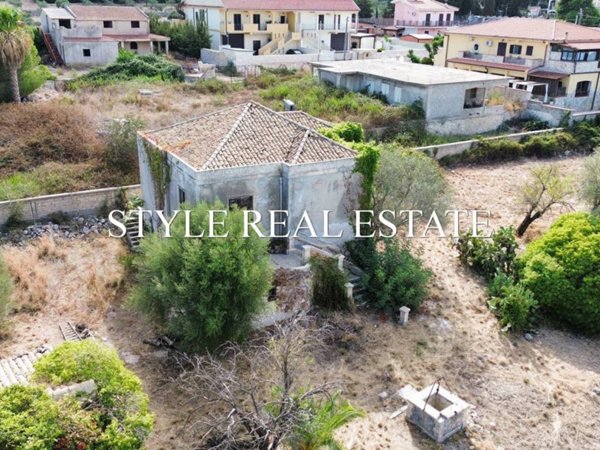 casa indipendente in vendita a Siracusa in zona Isola / Plemmirio