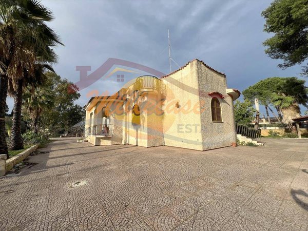 casa indipendente in vendita a Siracusa in zona Isola / Plemmirio
