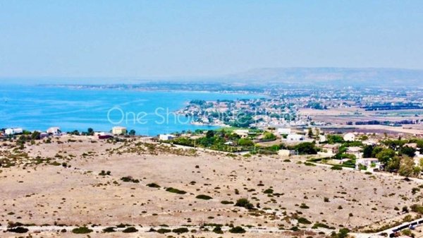casa indipendente in vendita a Siracusa in zona Isola / Plemmirio