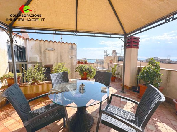 appartamento in vendita a Siracusa in zona Isola Ortigia