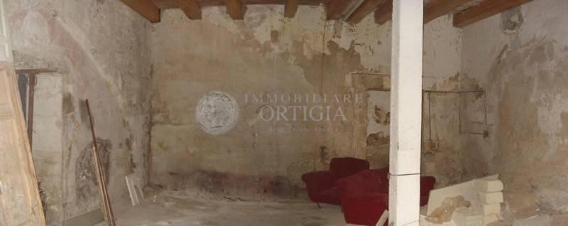 appartamento in vendita a Siracusa in zona Isola Ortigia