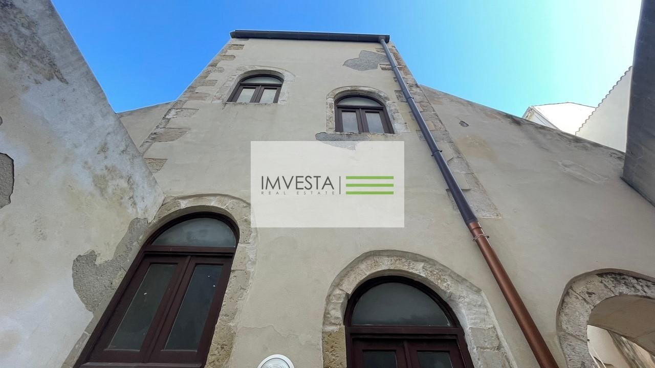 appartamento in vendita a Siracusa in zona Isola Ortigia