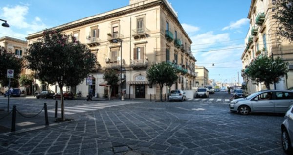 locale commerciale in vendita a Siracusa in zona Centro Città