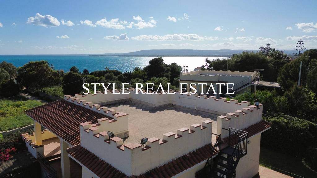 casa indipendente in vendita a Siracusa in zona Isola / Plemmirio