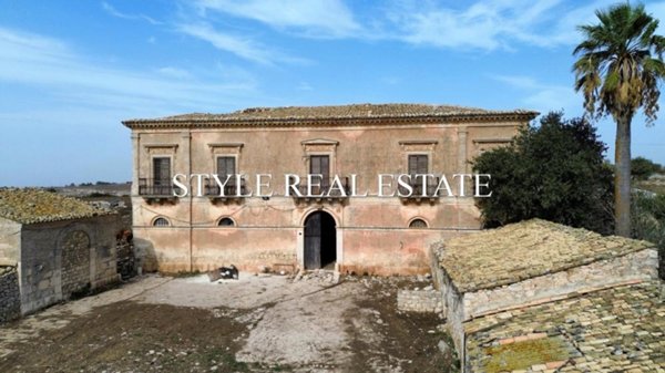 villa in vendita a Siracusa in zona Centro Città