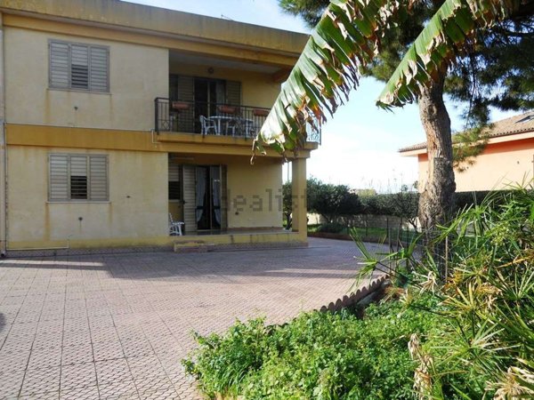 casa indipendente in vendita a Siracusa in zona Isola Ortigia