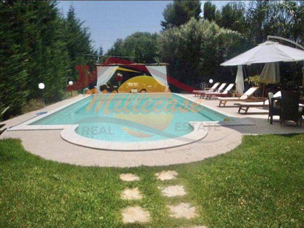 casa indipendente in vendita a Siracusa in zona Belvedere