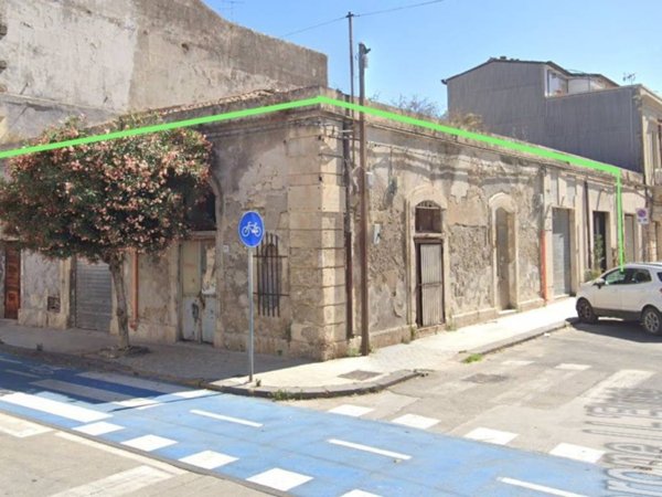 casa indipendente in vendita a Siracusa in zona Centro Città