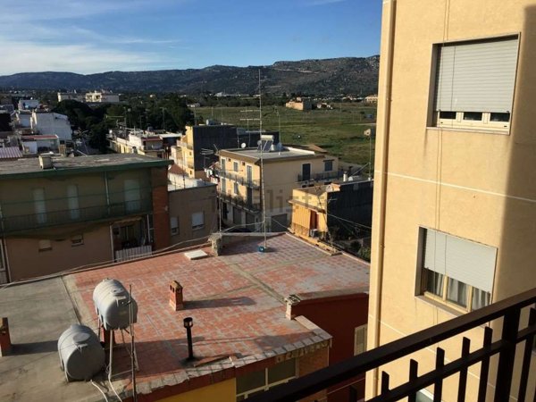 appartamento in vendita a Siracusa in zona Targia