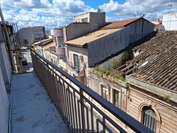casa indipendente in vendita a Siracusa in zona Borgata