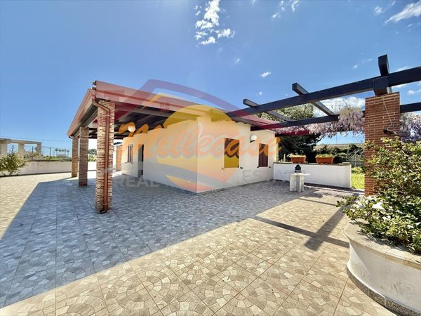 casa indipendente in vendita a Siracusa in zona Isola / Plemmirio
