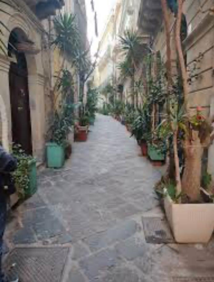 appartamento in vendita a Siracusa in zona Isola Ortigia
