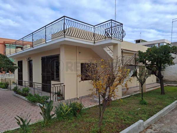 casa indipendente in vendita a Siracusa in zona Grottasanta