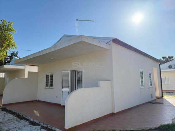 casa indipendente in vendita a Siracusa in zona Arenella