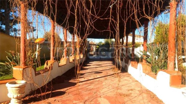 casa indipendente in vendita a Siracusa in zona Isola / Plemmirio