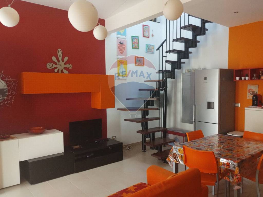 casa indipendente in vendita a Siracusa in zona Borgata
