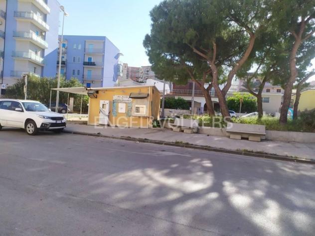 negozio in vendita a Siracusa in zona Grottasanta