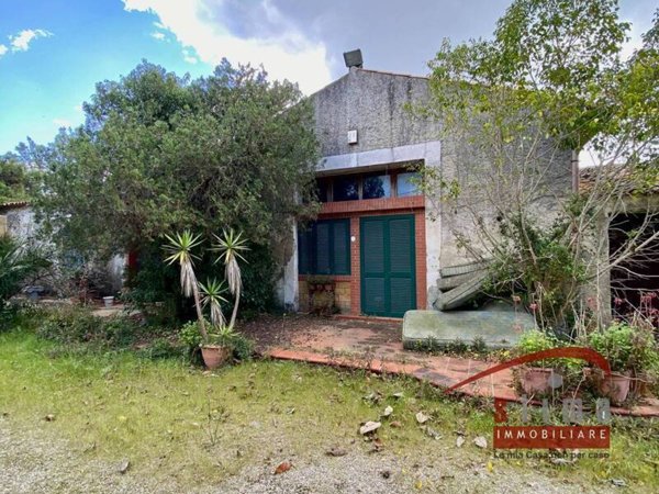 casa indipendente in vendita a Siracusa in zona Isola / Plemmirio