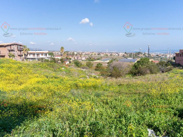 terreno edificabile in vendita a Siracusa in zona Belvedere