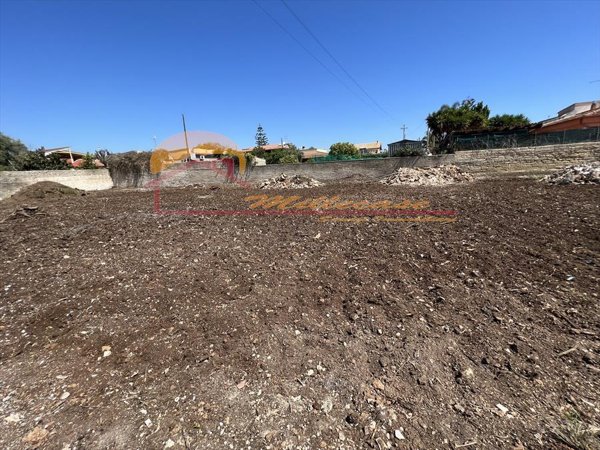 negozio in vendita a Siracusa in zona Targia