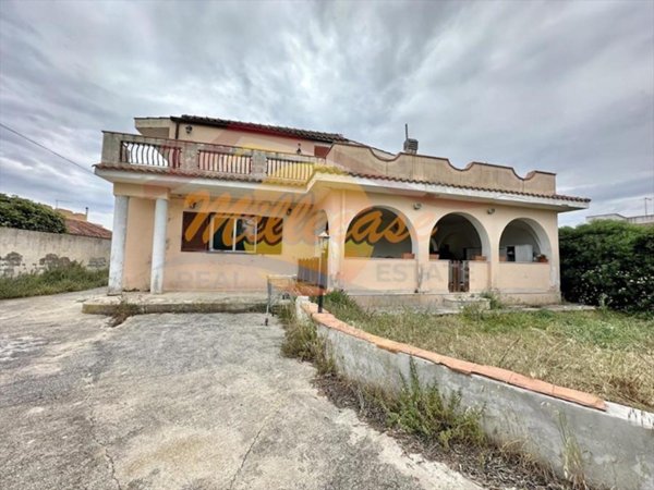 casa indipendente in vendita a Siracusa in zona Arenella