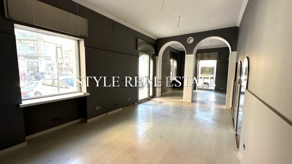 locale commerciale in vendita a Siracusa in zona Centro Città