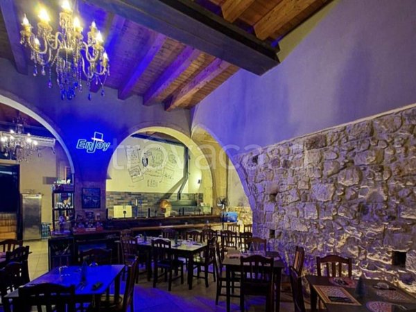 negozio in vendita a Siracusa in zona Isola Ortigia