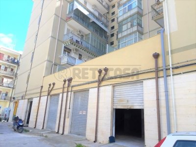 negozio in vendita a Siracusa in zona Belvedere