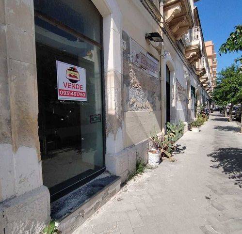 negozio in vendita a Siracusa in zona Centro Città