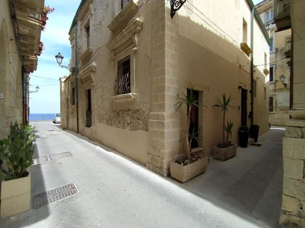 appartamento in vendita a Siracusa in zona Centro Città