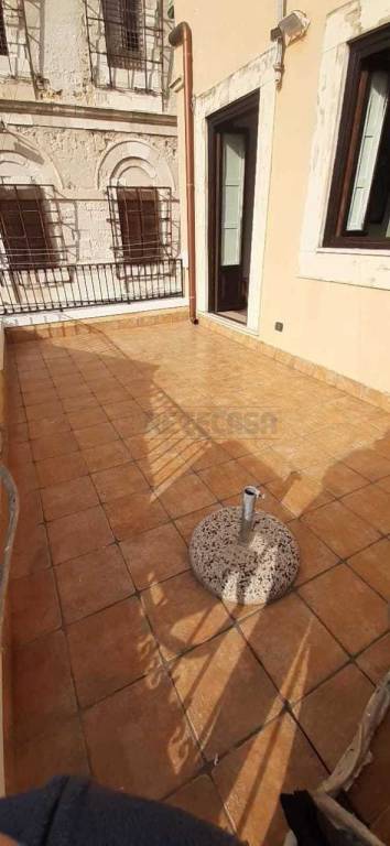 appartamento in vendita a Siracusa in zona Isola Ortigia