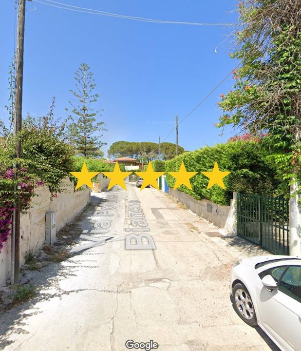appartamento in vendita a Siracusa in zona Fontane Bianche
