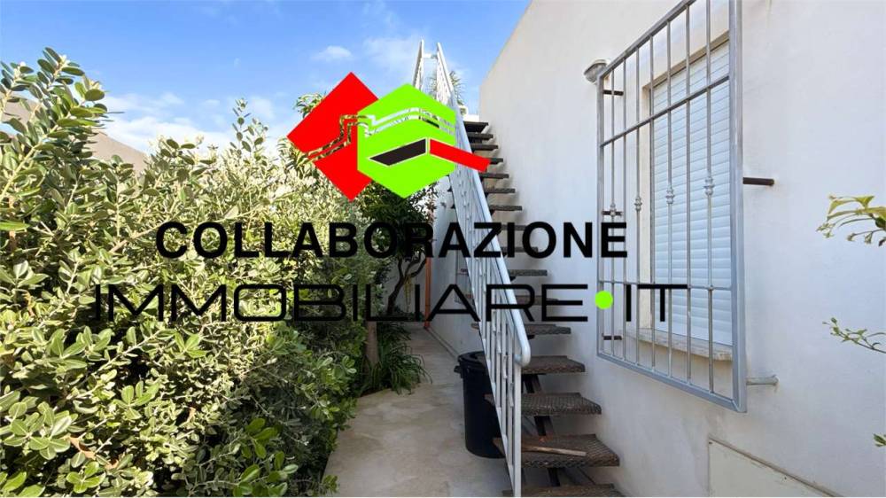casa indipendente in vendita a Siracusa in zona Arenella