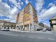 negozio in vendita a Siracusa in zona Borgata