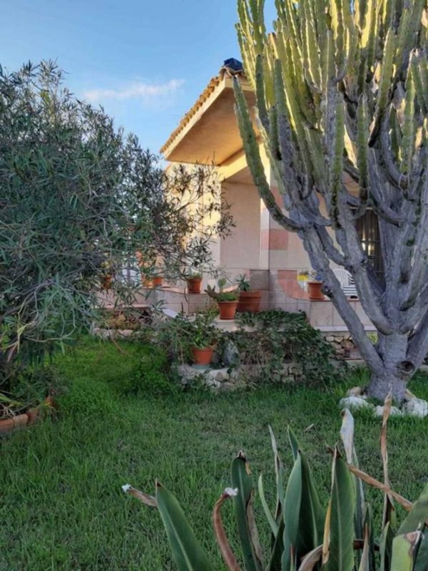 casa indipendente in vendita a Siracusa in zona Isola / Plemmirio
