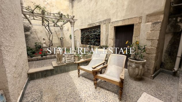 appartamento in vendita a Siracusa in zona Isola Ortigia
