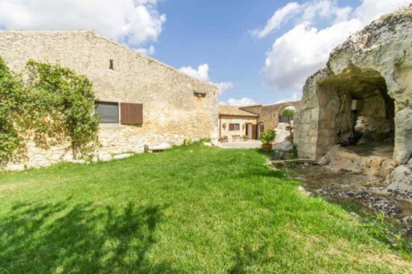 casa indipendente in vendita a Siracusa