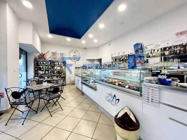 negozio in vendita a Siracusa in zona Centro Città
