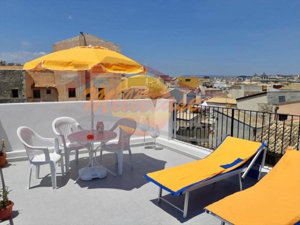 appartamento in vendita a Siracusa in zona Isola Ortigia