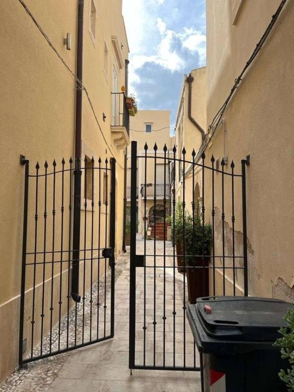 appartamento in vendita a Siracusa in zona Isola Ortigia