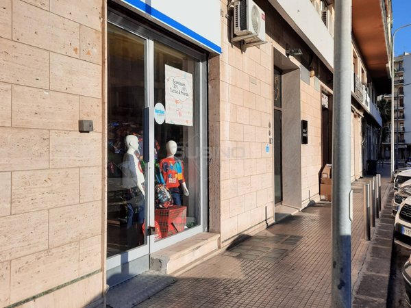 locale commerciale in vendita a Siracusa in zona Centro Città