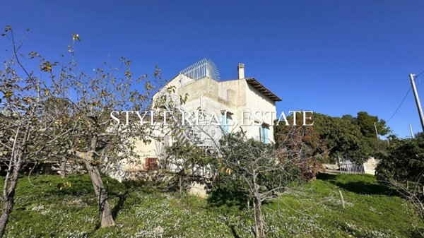 casa indipendente in vendita a Siracusa in zona Cassibile