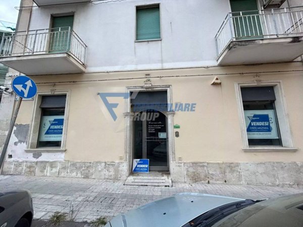 negozio in vendita a Siracusa in zona Centro Città