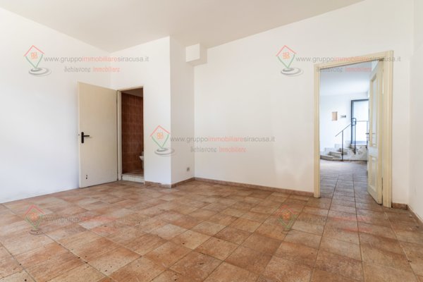 ufficio in vendita a Siracusa in zona Centro Città