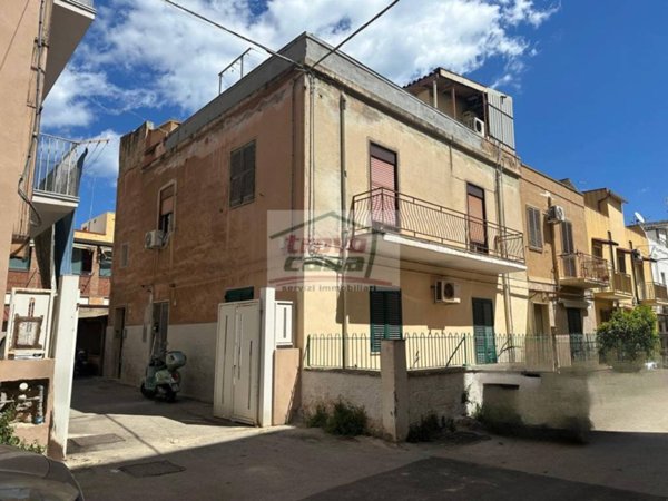 appartamento in vendita a Siracusa in zona Grottasanta