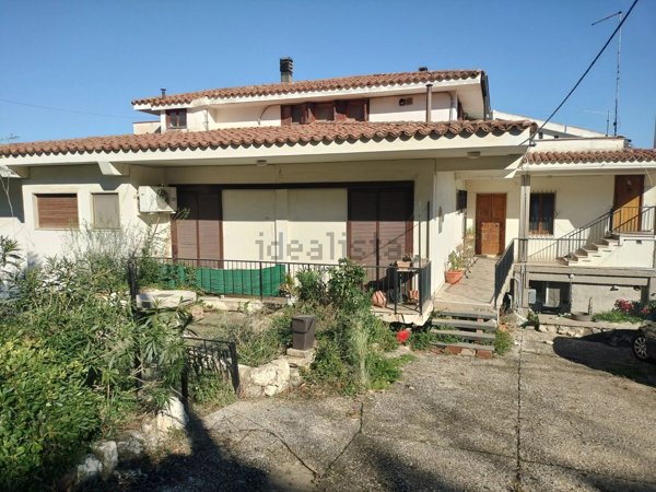 casa indipendente in vendita a Siracusa in zona Belvedere