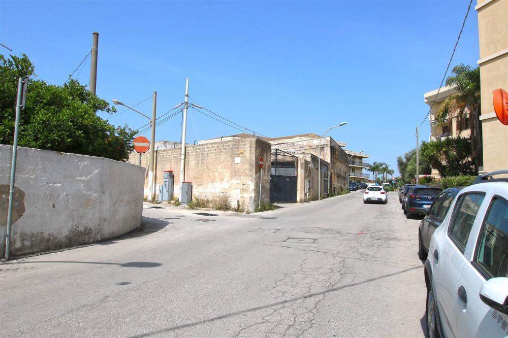 negozio in vendita a Siracusa in zona Centro Città