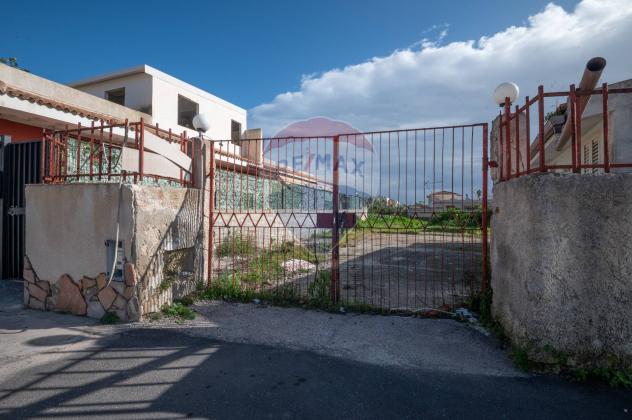 casa indipendente in vendita a Siracusa in zona Epipoli