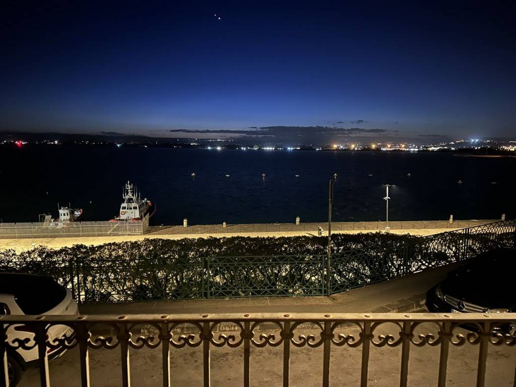 appartamento in vendita a Siracusa in zona Isola Ortigia